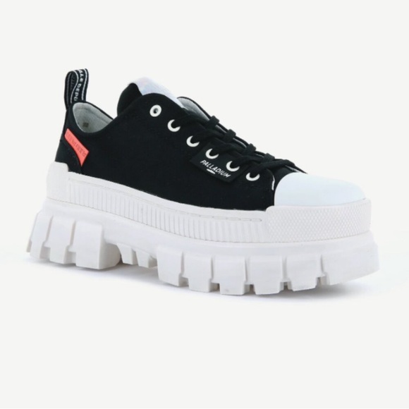 Palladium Revolt Lo TX Platform Sneakers Womens US Size 8 Black/Marshmallow - Picture 5 of 16